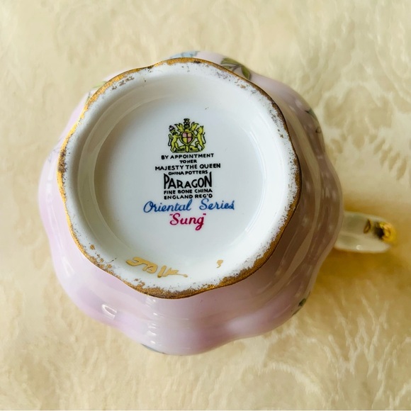 Paragon Oriental Series china cup and saucer - Picture 8 of 9